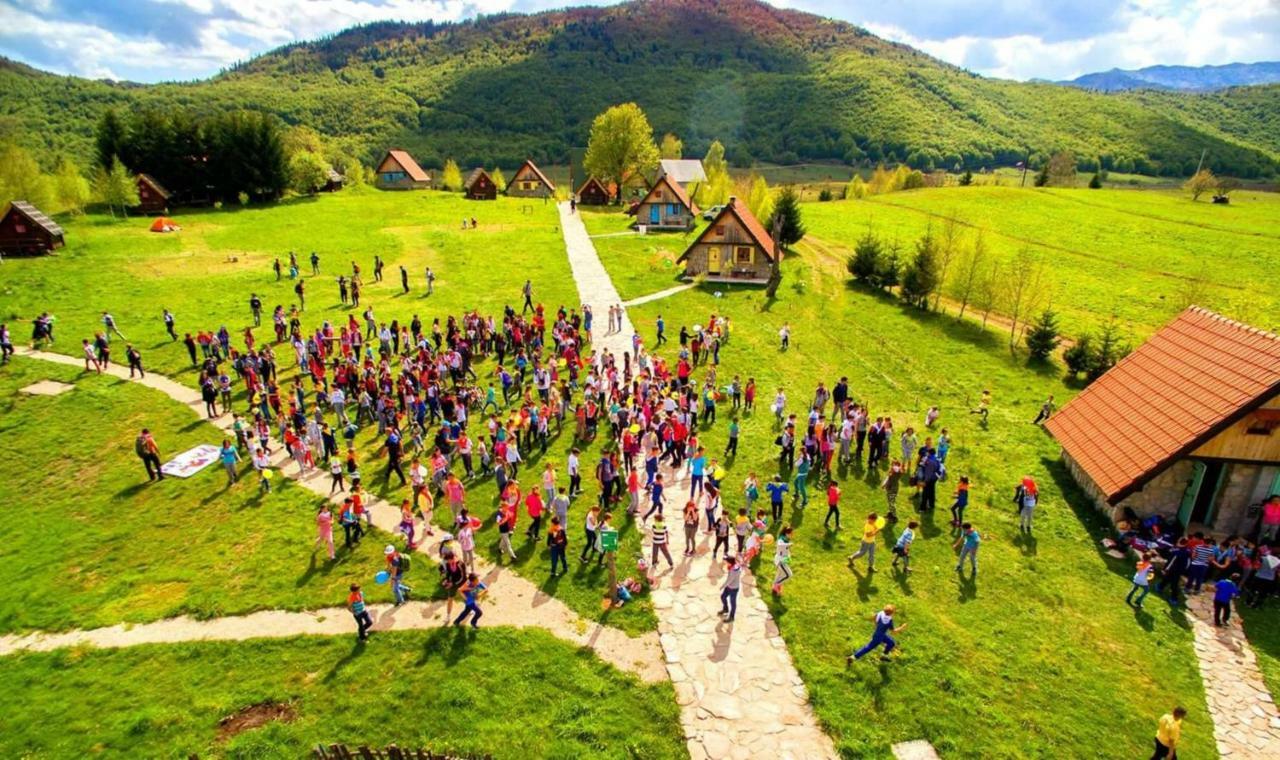 Etno Selo Montenegro Hotel Pluzine Luaran gambar