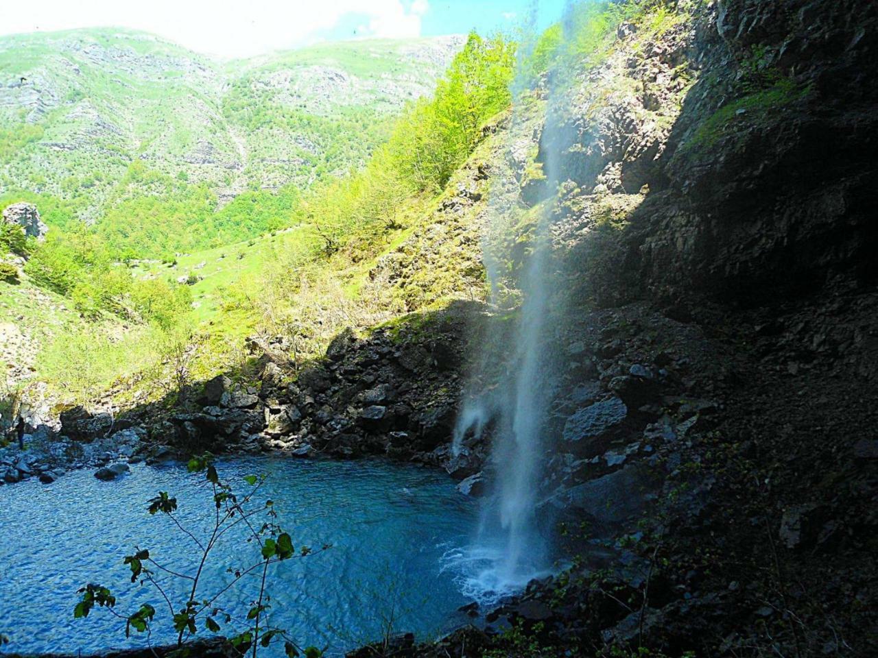 Etno Selo Montenegro Hotel Pluzine Luaran gambar